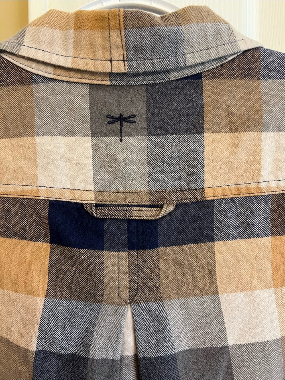 Tyler Boe flannel popover tunic features a brown, cream and blue plaid, Size M - Picture 11 of 14